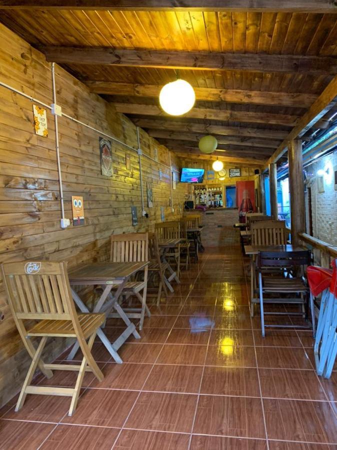 Litt Iguazu Hostal Пуэрто-Игуасу Экстерьер фото