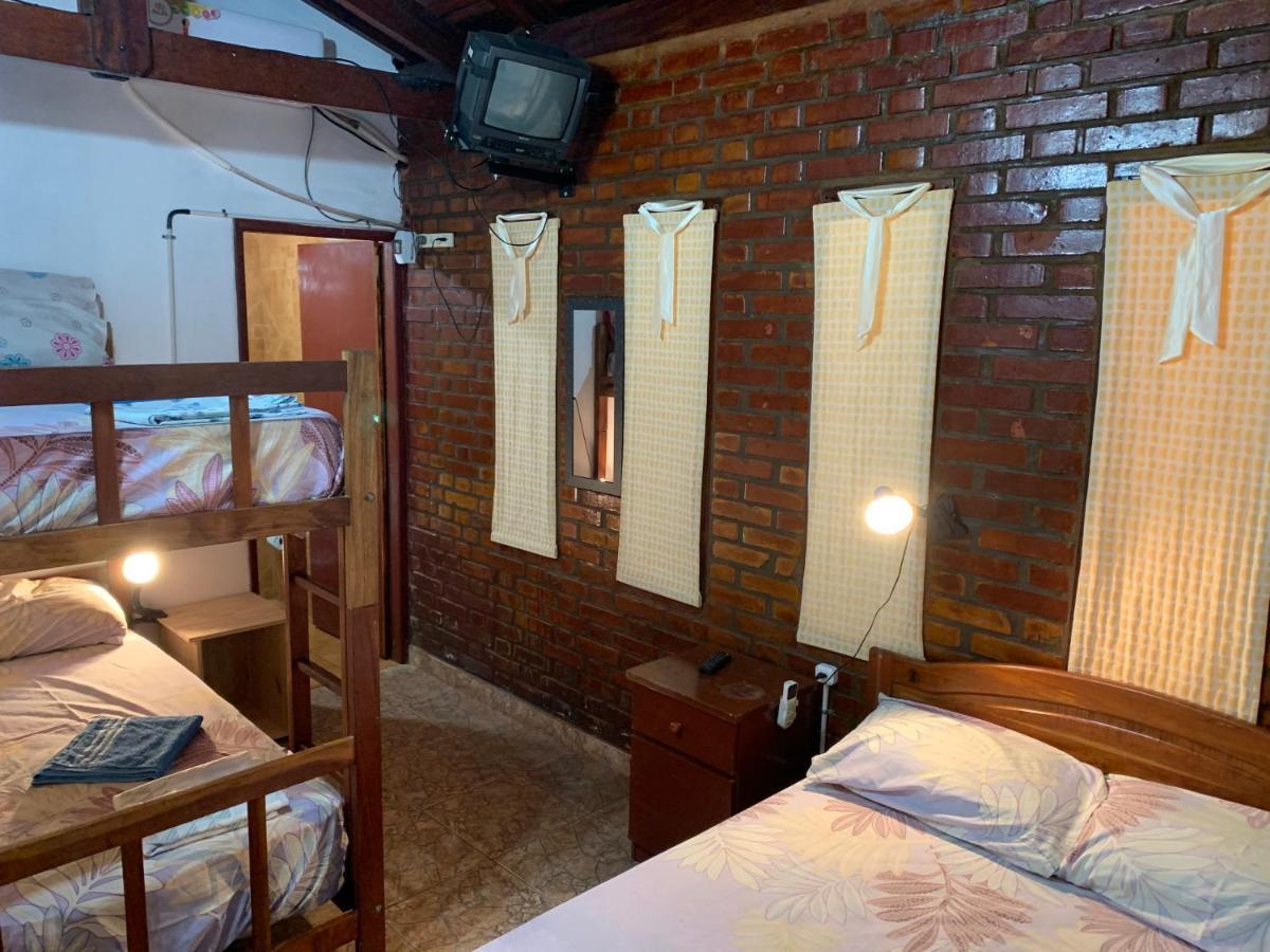 Litt Iguazu Hostal Пуэрто-Игуасу Экстерьер фото