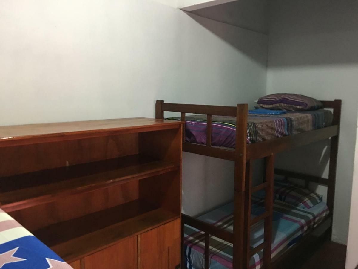 Litt Iguazu Hostal Пуэрто-Игуасу Экстерьер фото